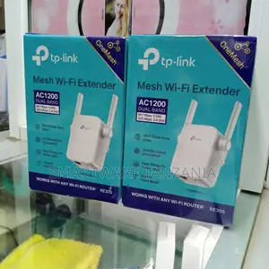 2.4 And 5 GHZ TP Link AC750 Dual Band Range Extender RE205