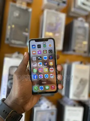 Apple iPhone 11 64 GB Green
