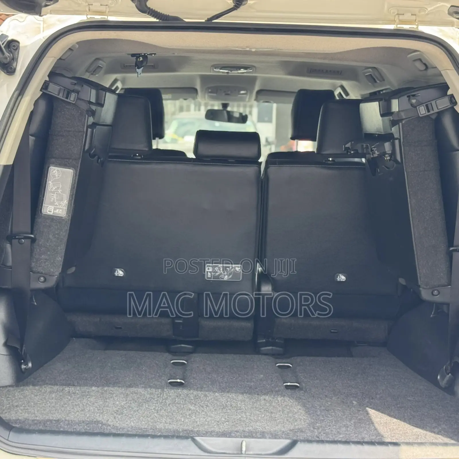 Toyota Fortuner 2023 White
