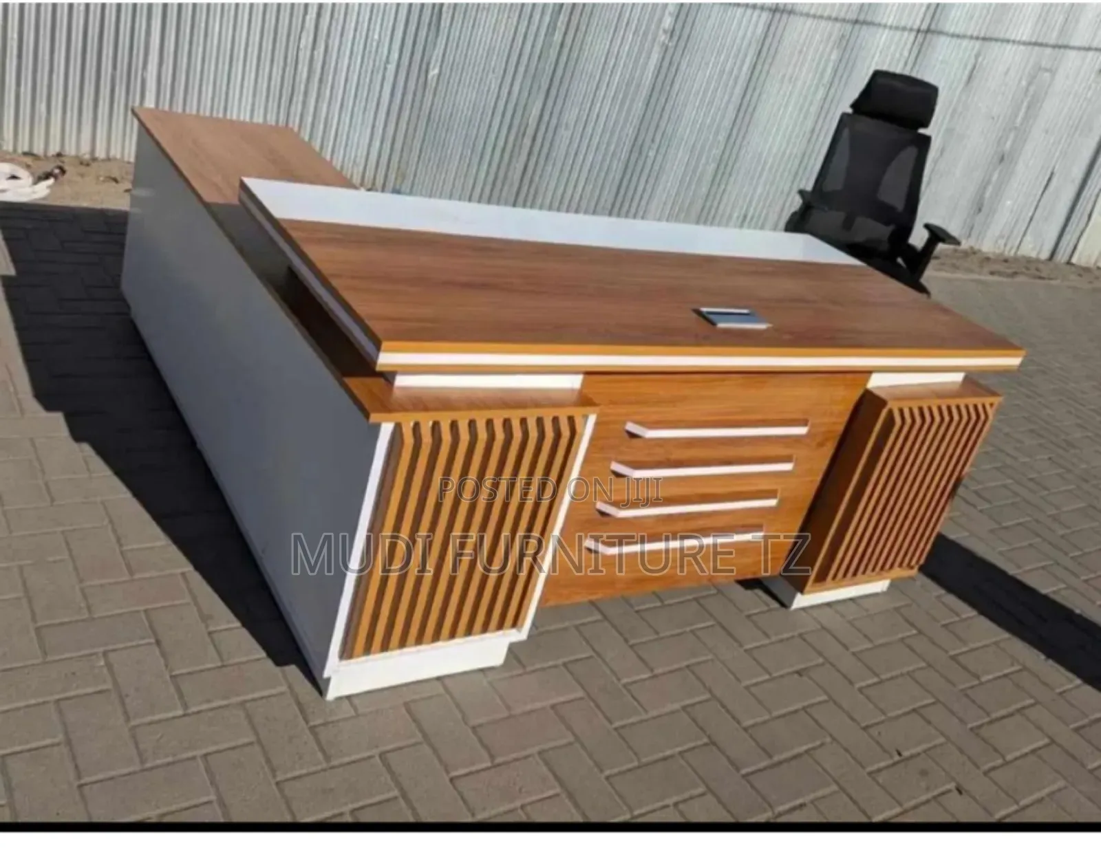 Executive Table 180cm 850000 Call