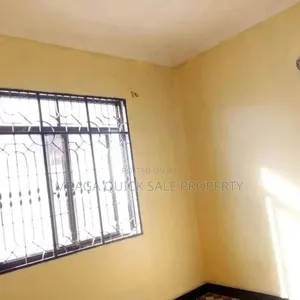 5bdrm House in Mikochen, Mikocheni for rent