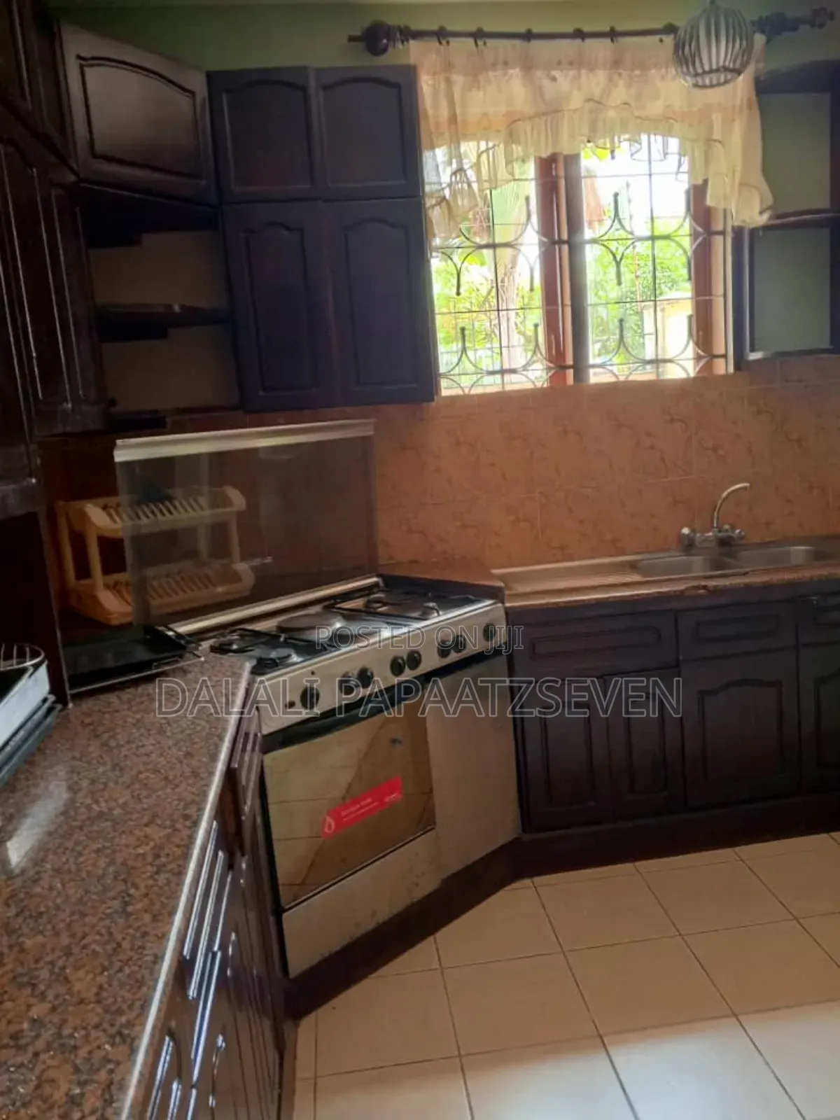 Furnished 5bdrm Apartment in Dalalipapaatzseven, Mbezi Beach for rent