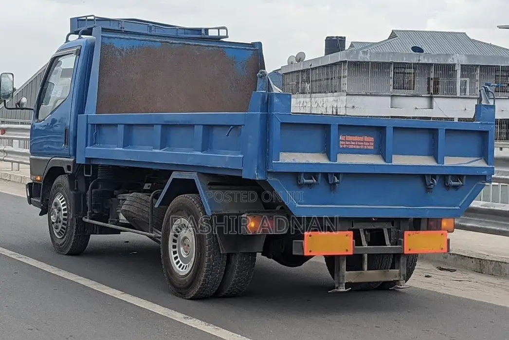 MITSUBISHI CANTER TIPPER(Kibinua) TANI 3.5 Mpya.