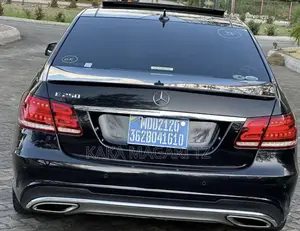 Mercedes-Benz E200 2013 Black