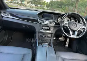 Mercedes-Benz E200 2013 Black