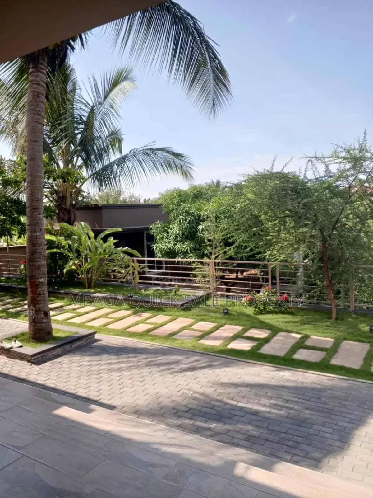 3bdrm House in Madale Mivumoni, Goba for sale