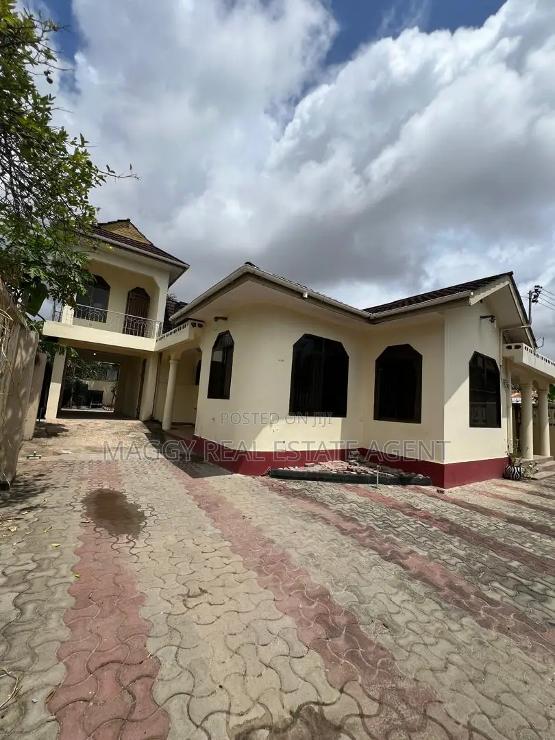 4bdrm House in Ununio, Mbweni for rent