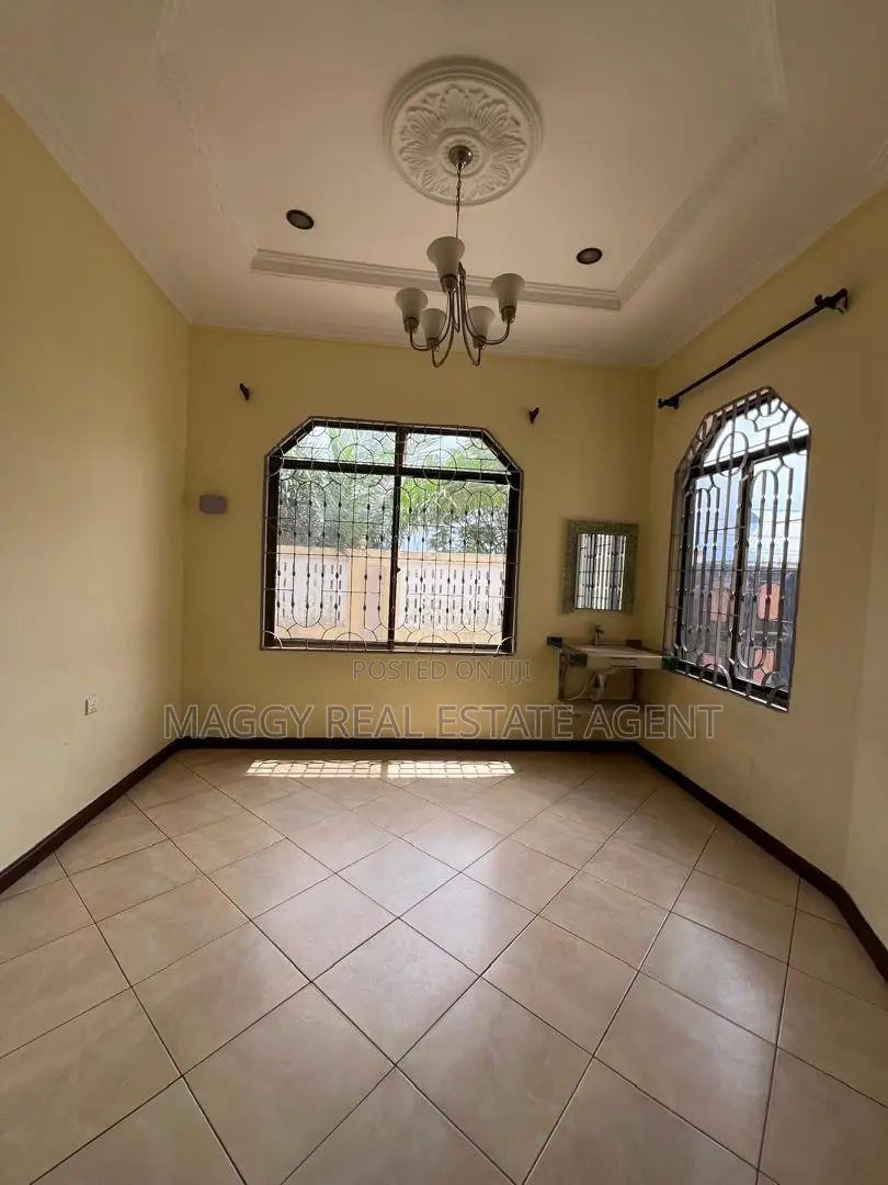 4bdrm House in Ununio, Mbweni for rent