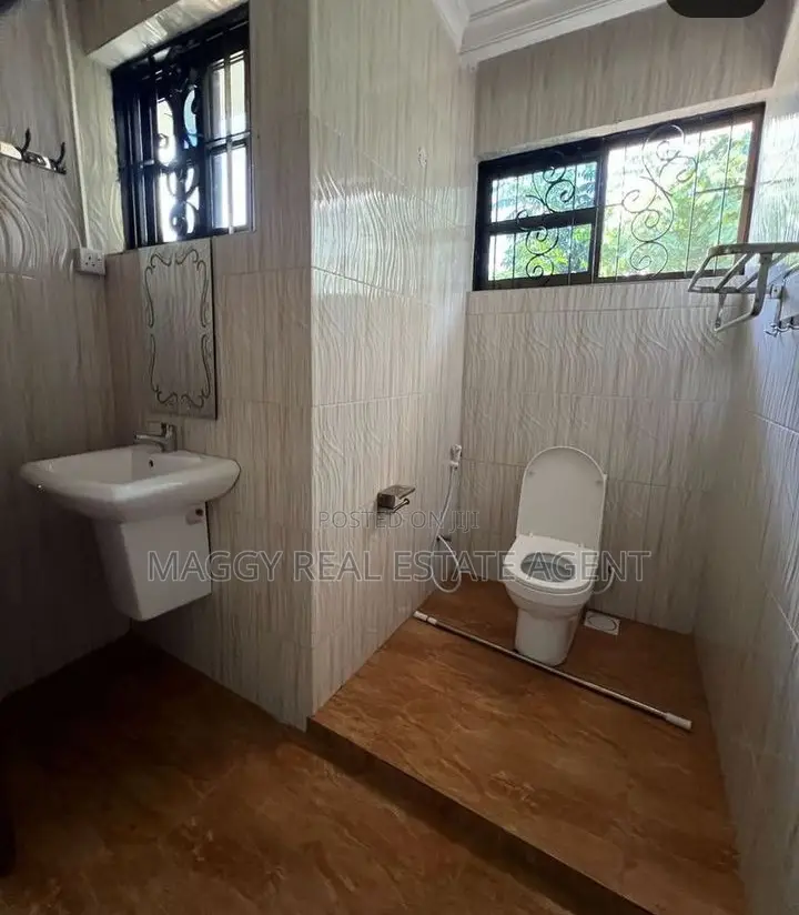 3bdrm House in Ununio Beach, Kunduchi for rent