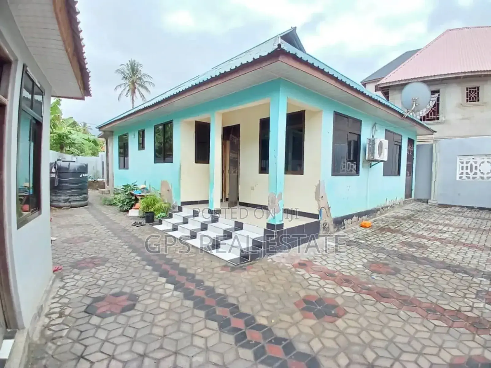 3bdrm House in Mbezi Kibanda Cha, Kinondoni for sale