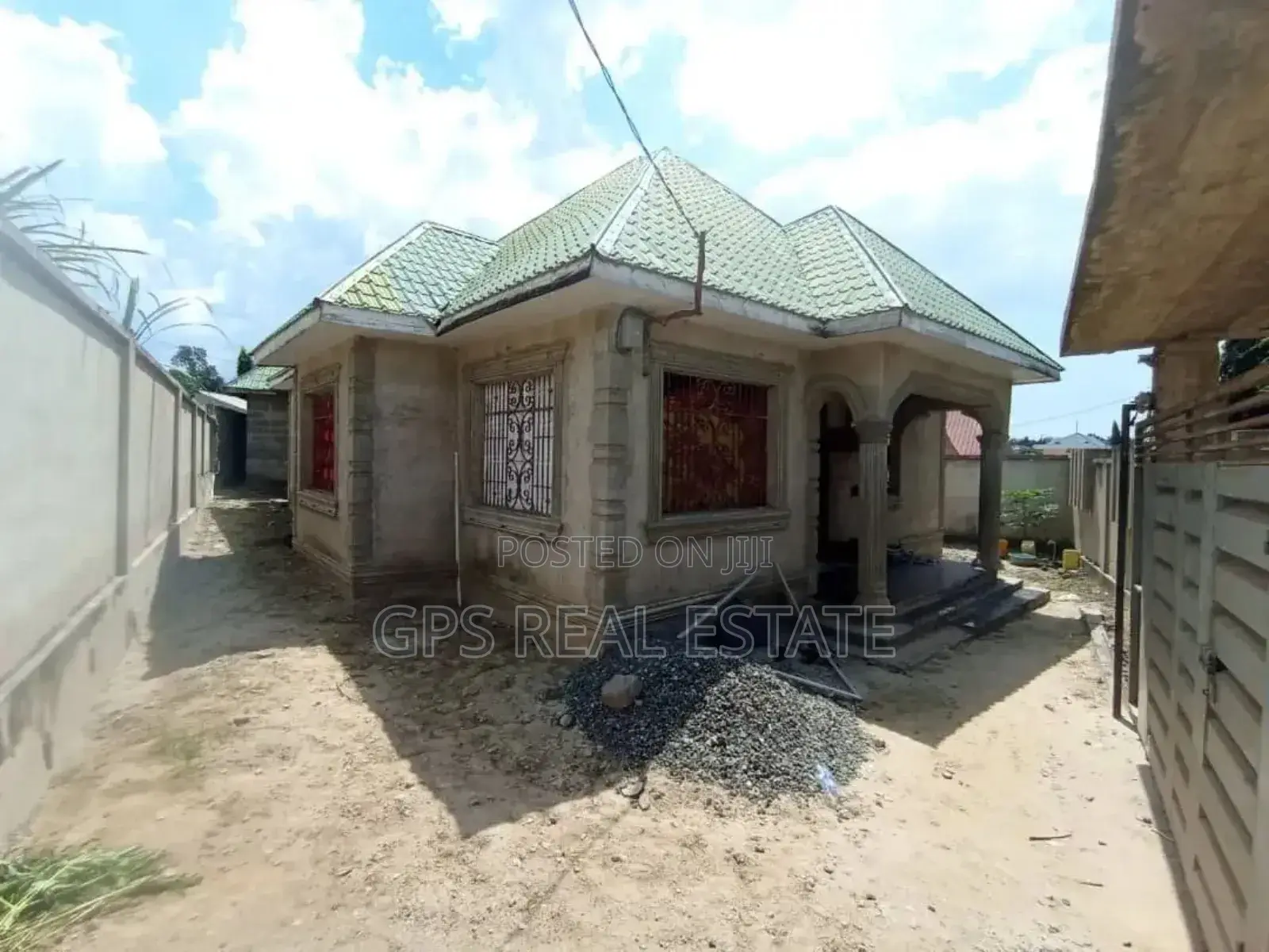 Furnished 3bdrm House in Kimara Mwisho, Kinondoni for sale