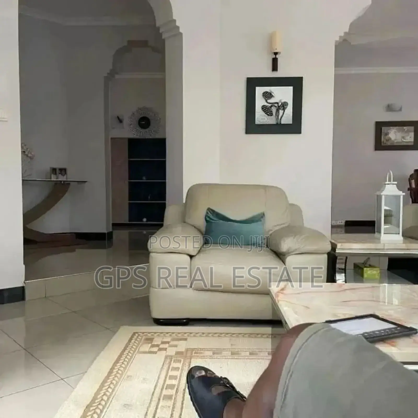5bdrm Apartment in Kimara, Kinondoni for sale