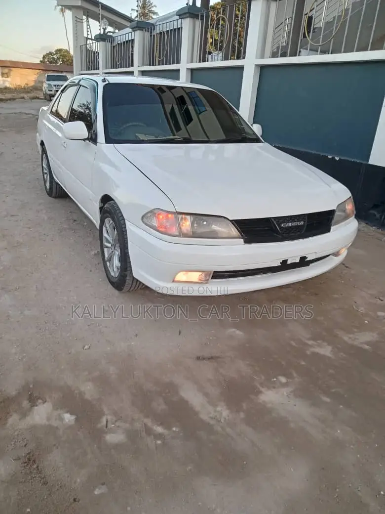Toyota Carina 2001 White
