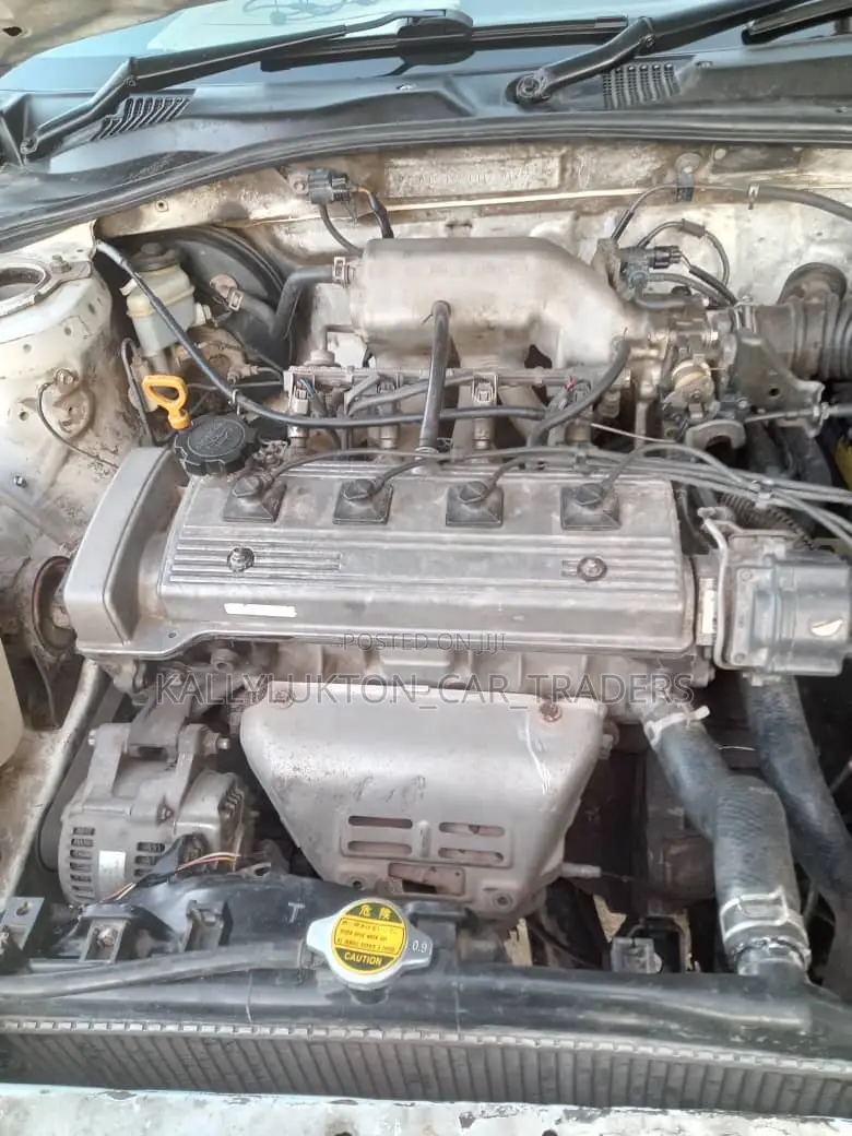 Toyota Carina 2001 White