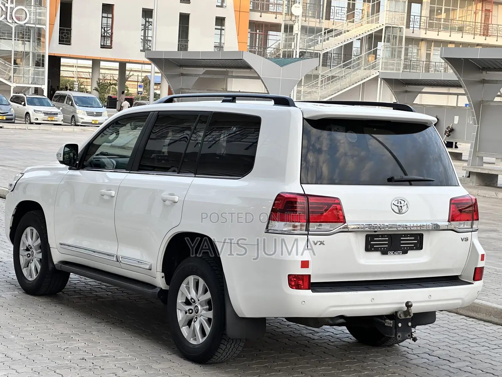 Toyota Land Cruiser 2017 White