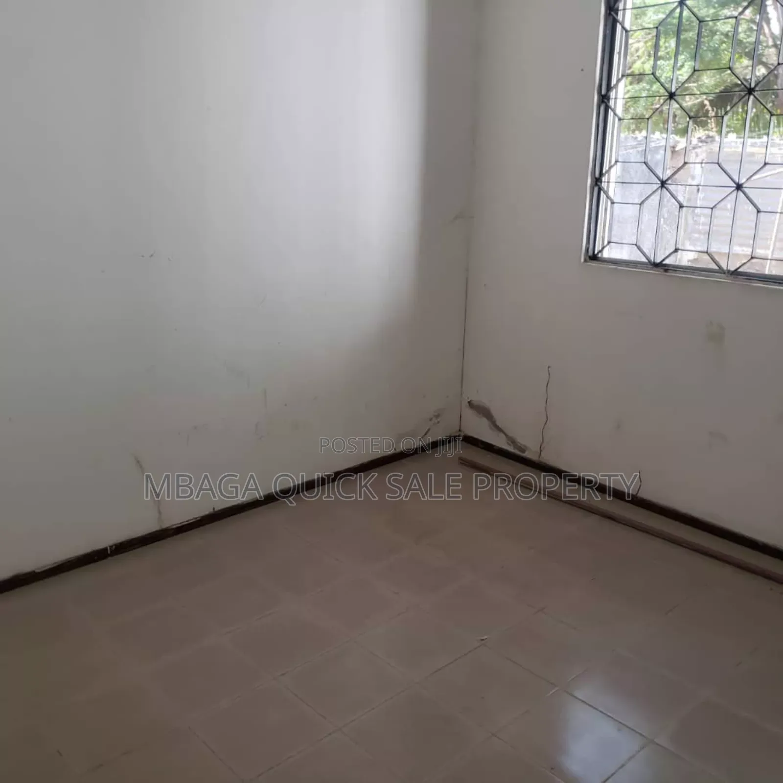 3bdrm Apartment in Mikochen, Mikocheni for rent