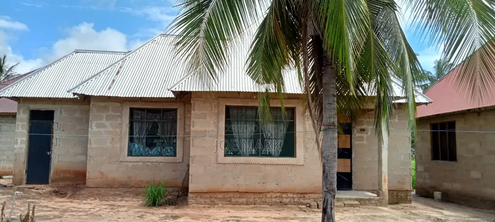 3bdrm House in Mark Real Estate, Visiga for sale