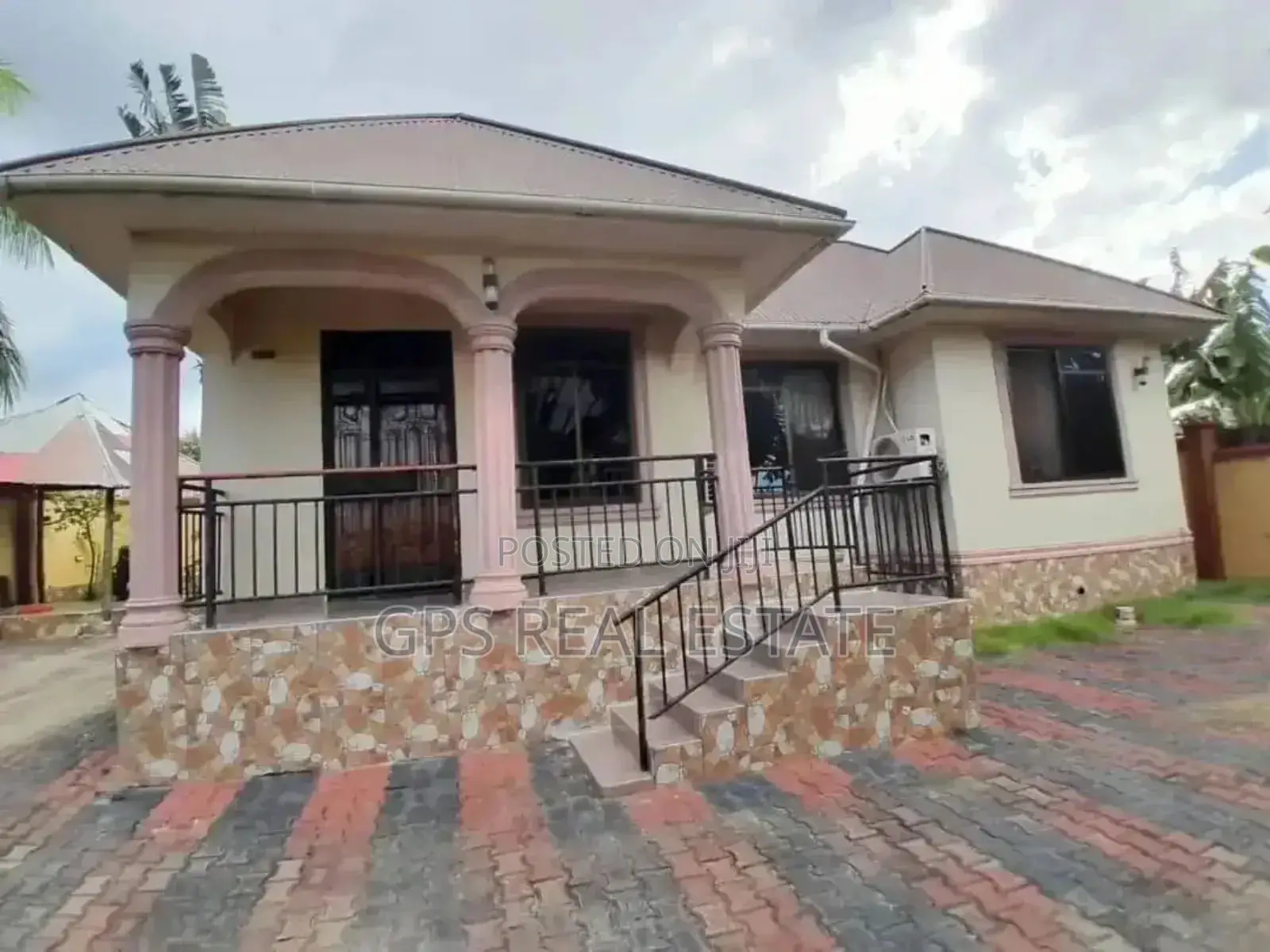 3bdrm House in Madale Mbopo, Kinondoni for sale