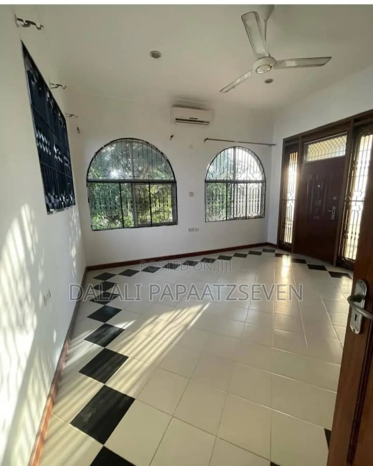 5bdrm House in Dalalipapaatzseven, Kinondoni for rent