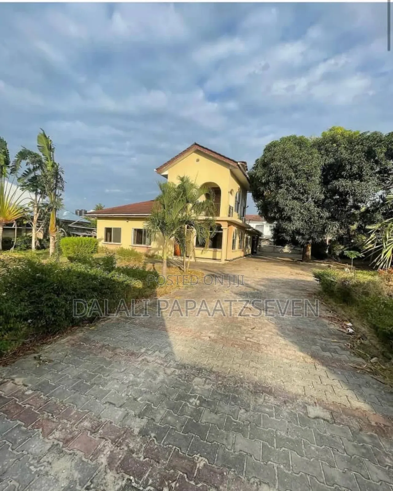 5bdrm House in Dalalipapaatzseven, Kinondoni for rent