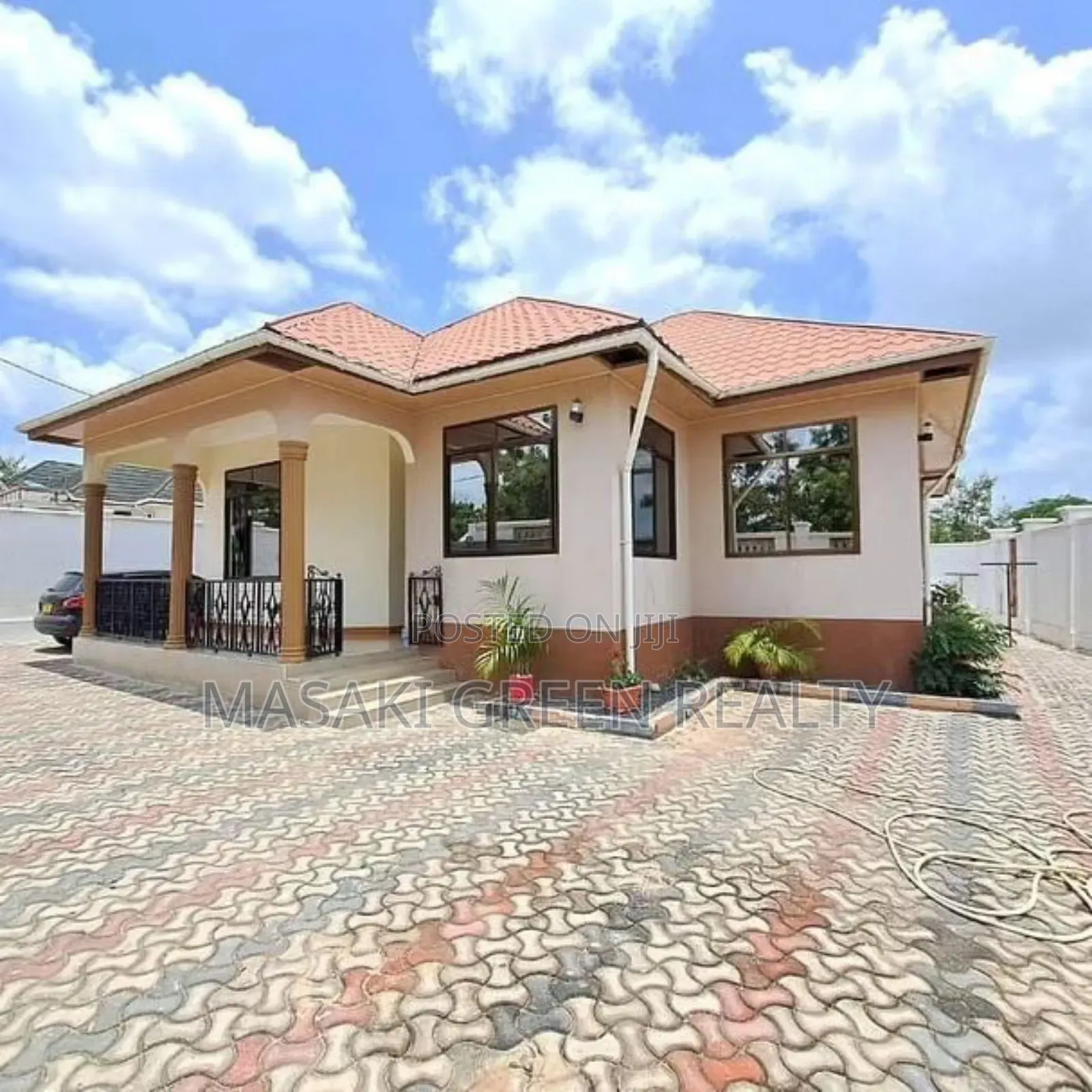 5bdrm House in Goba Estate, Kinondoni for sale