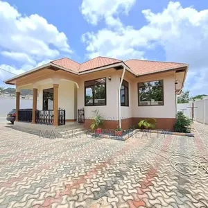 5bdrm House in Goba Estate, Kinondoni for sale