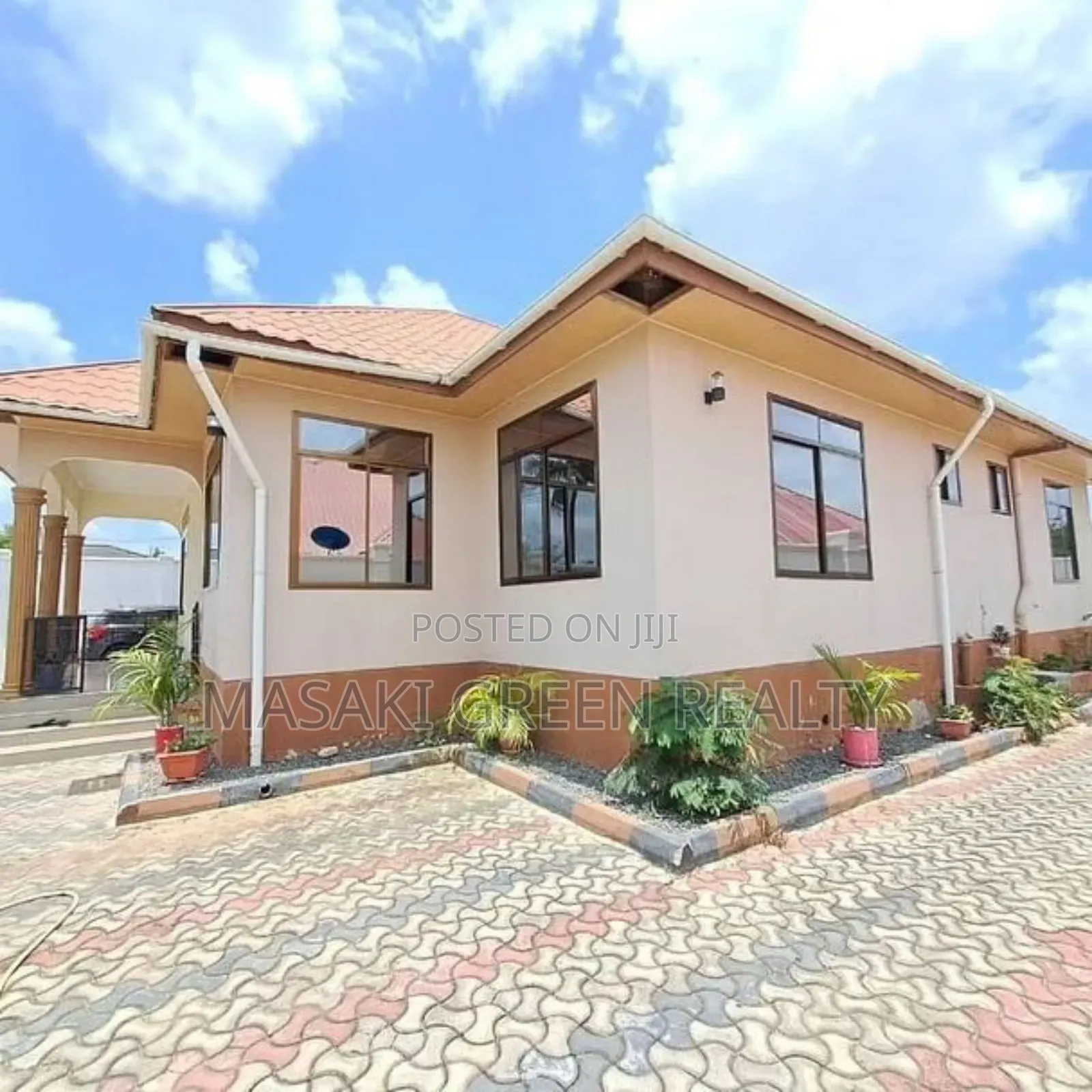 5bdrm House in Goba Estate, Kinondoni for sale