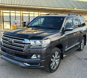 Toyota Land Cruiser 2017 Gray