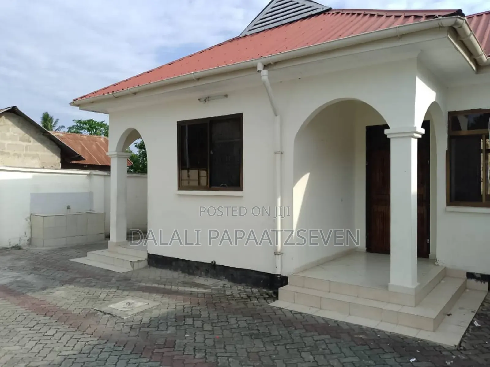 2bdrm Apartment in Dalalipapaatzseven, Kinondoni for rent