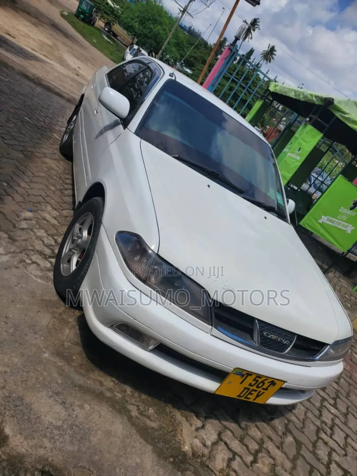 Toyota Carina 2001 White