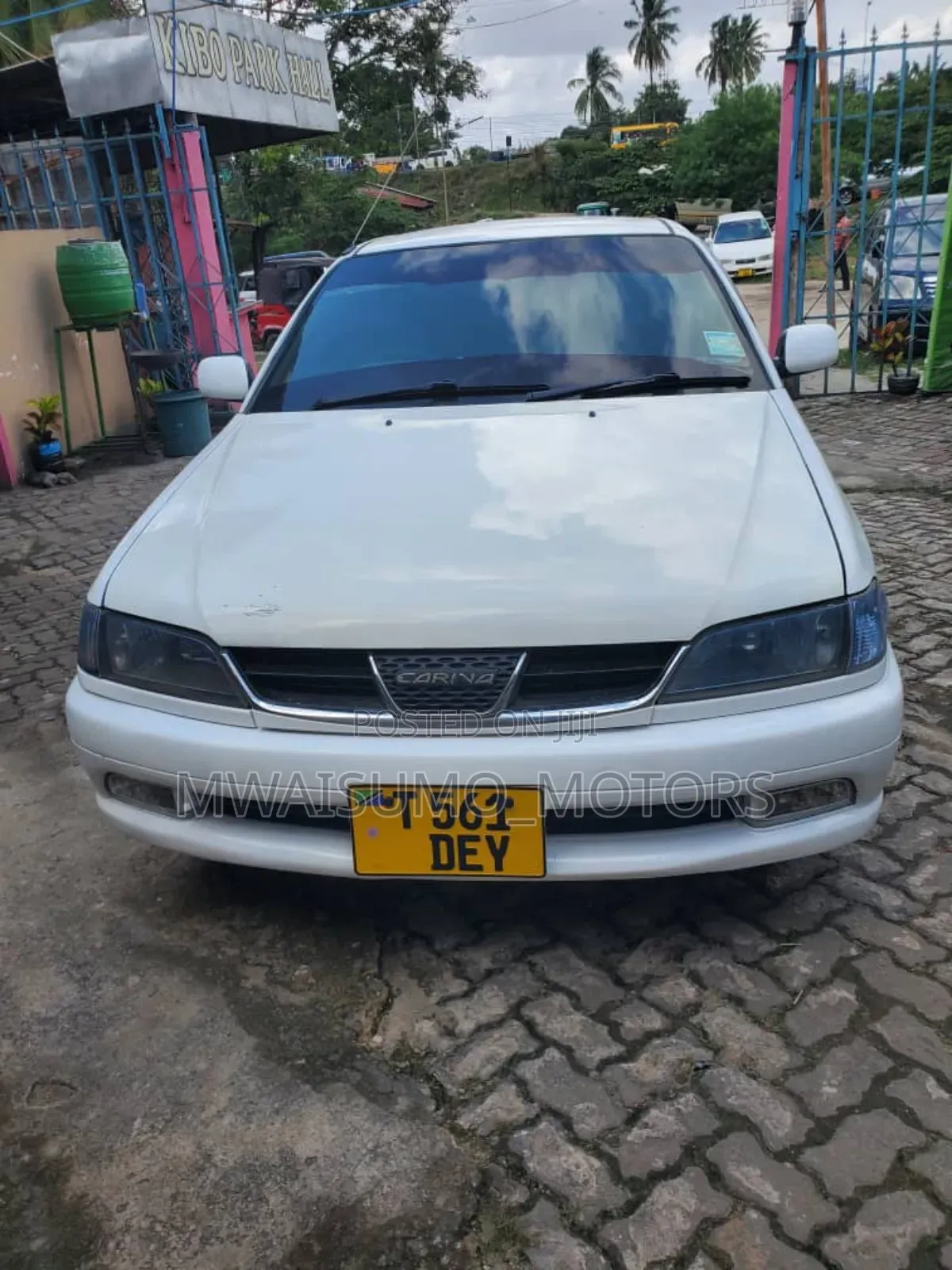 Toyota Carina 2001 White