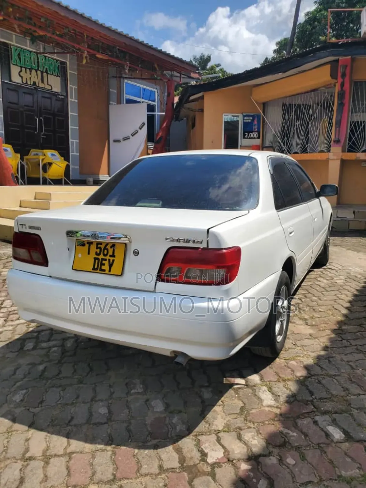 Toyota Carina 2001 White
