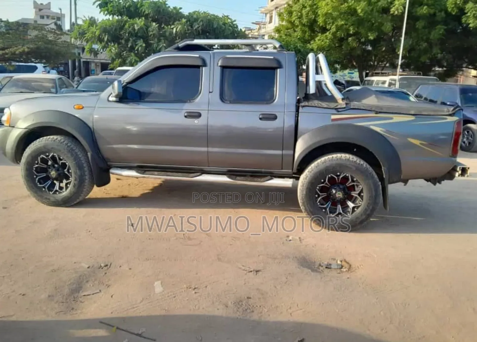 Nissan Hardbody 2002 Gray