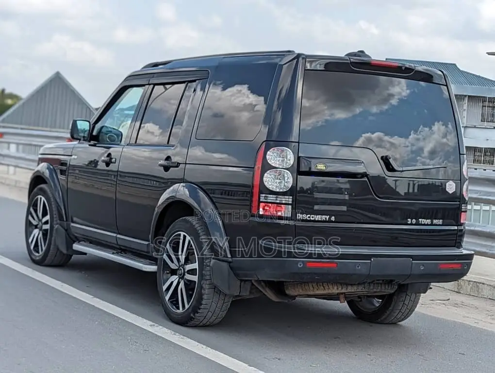 Land Rover Discovery 2014 Black