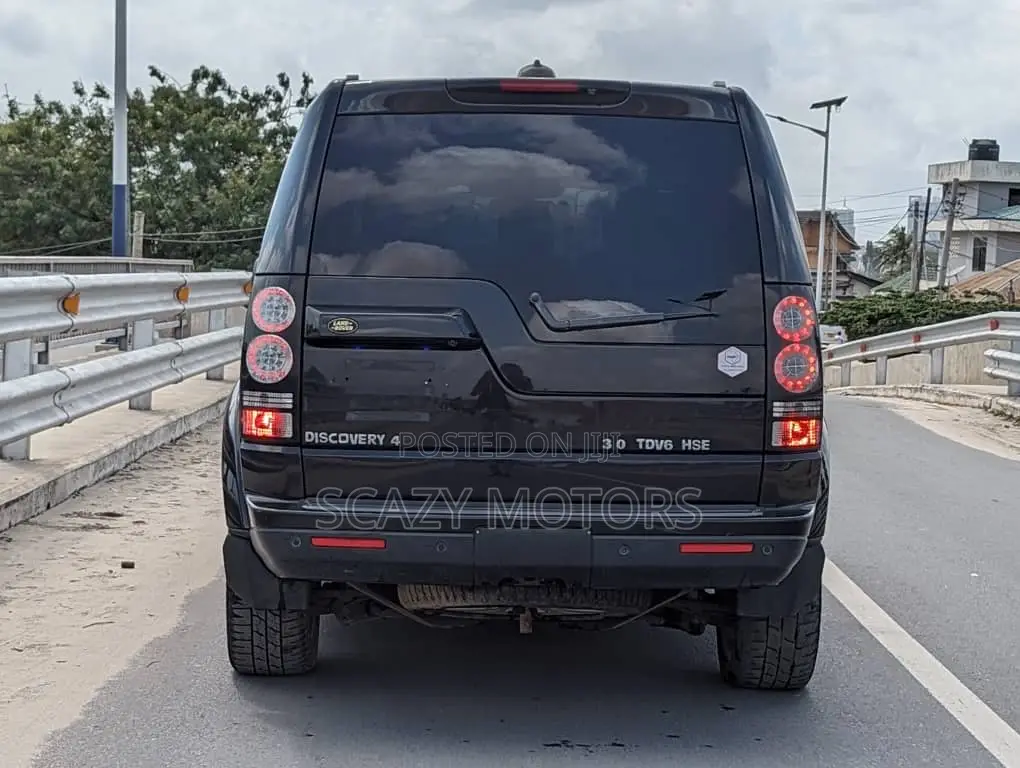 Land Rover Discovery 2014 Black