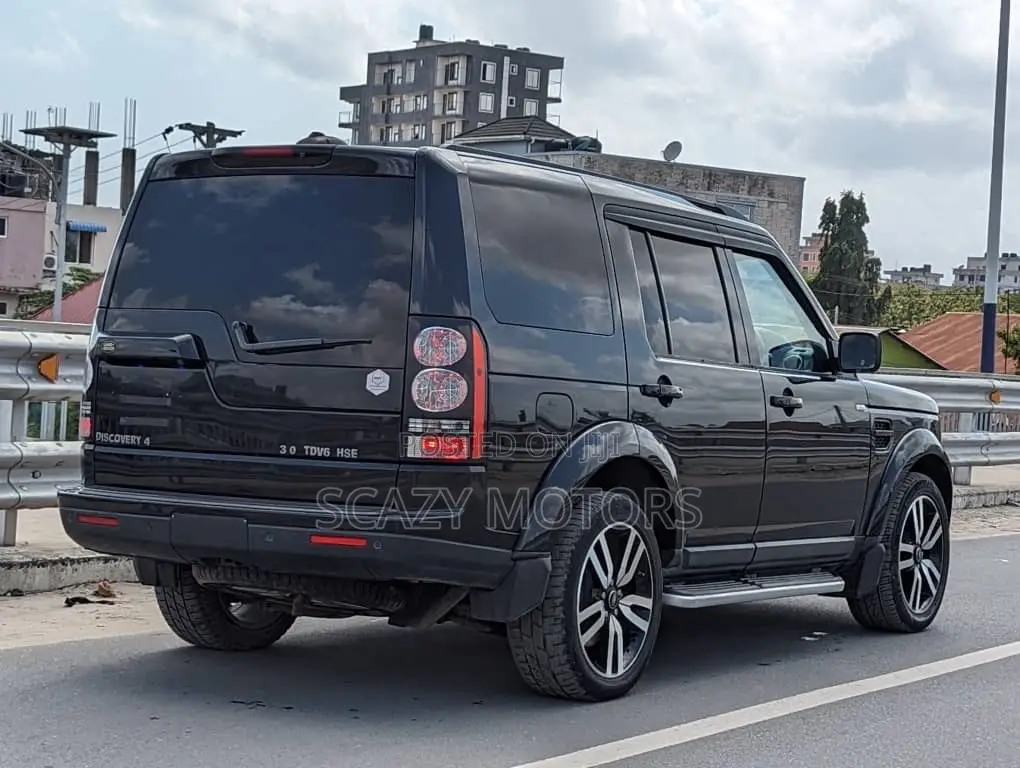 Land Rover Discovery 2014 Black