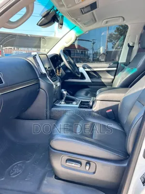 Toyota Land Cruiser 2020 White