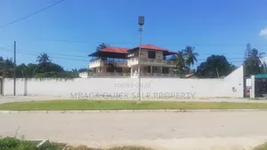 8bdrm House in Mikocheni B for rent