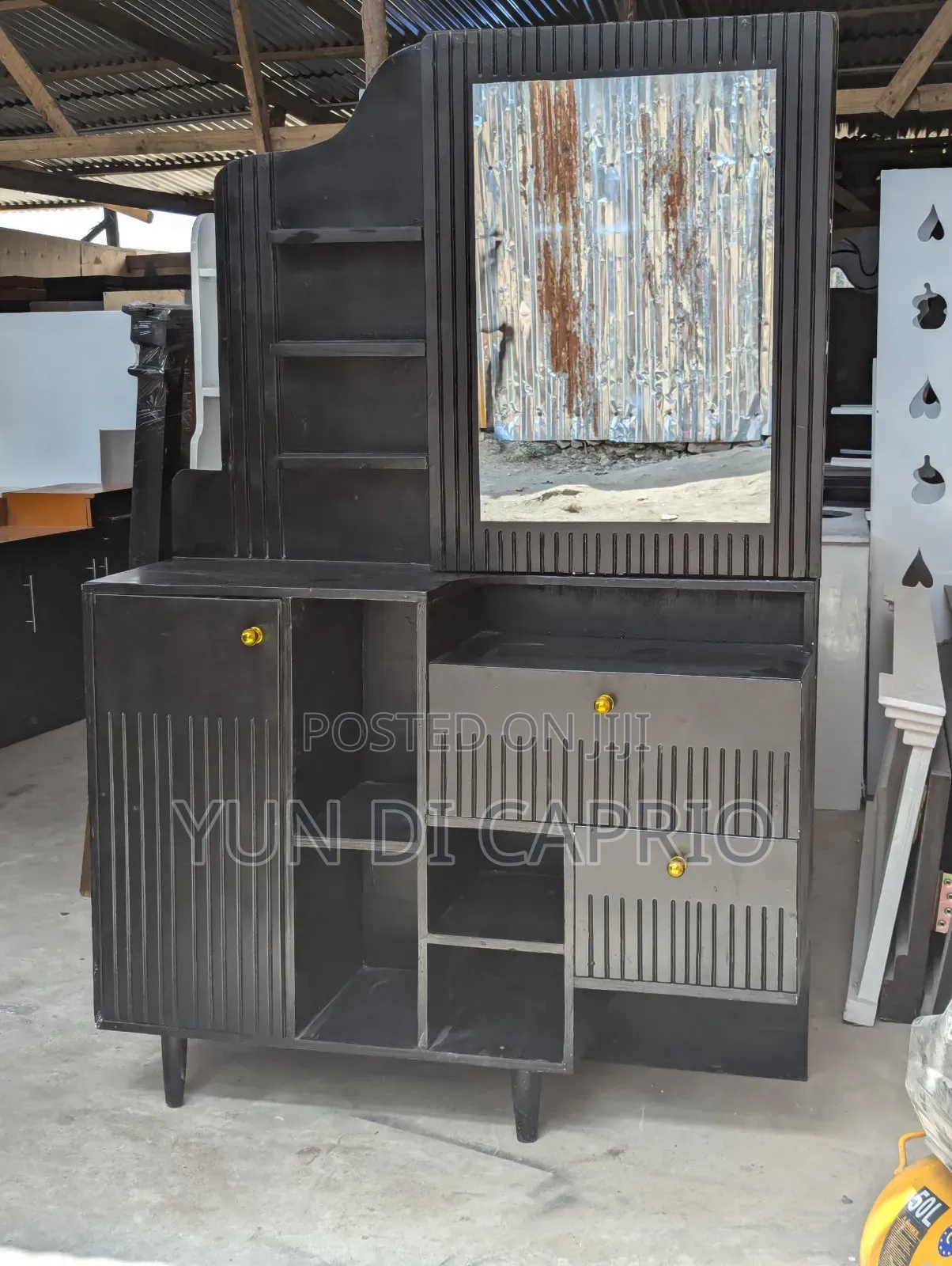 Dressing Table Kali Sana