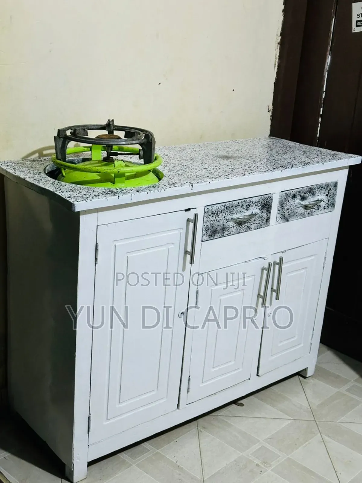 Kitchen Cabinet Classic Mpya