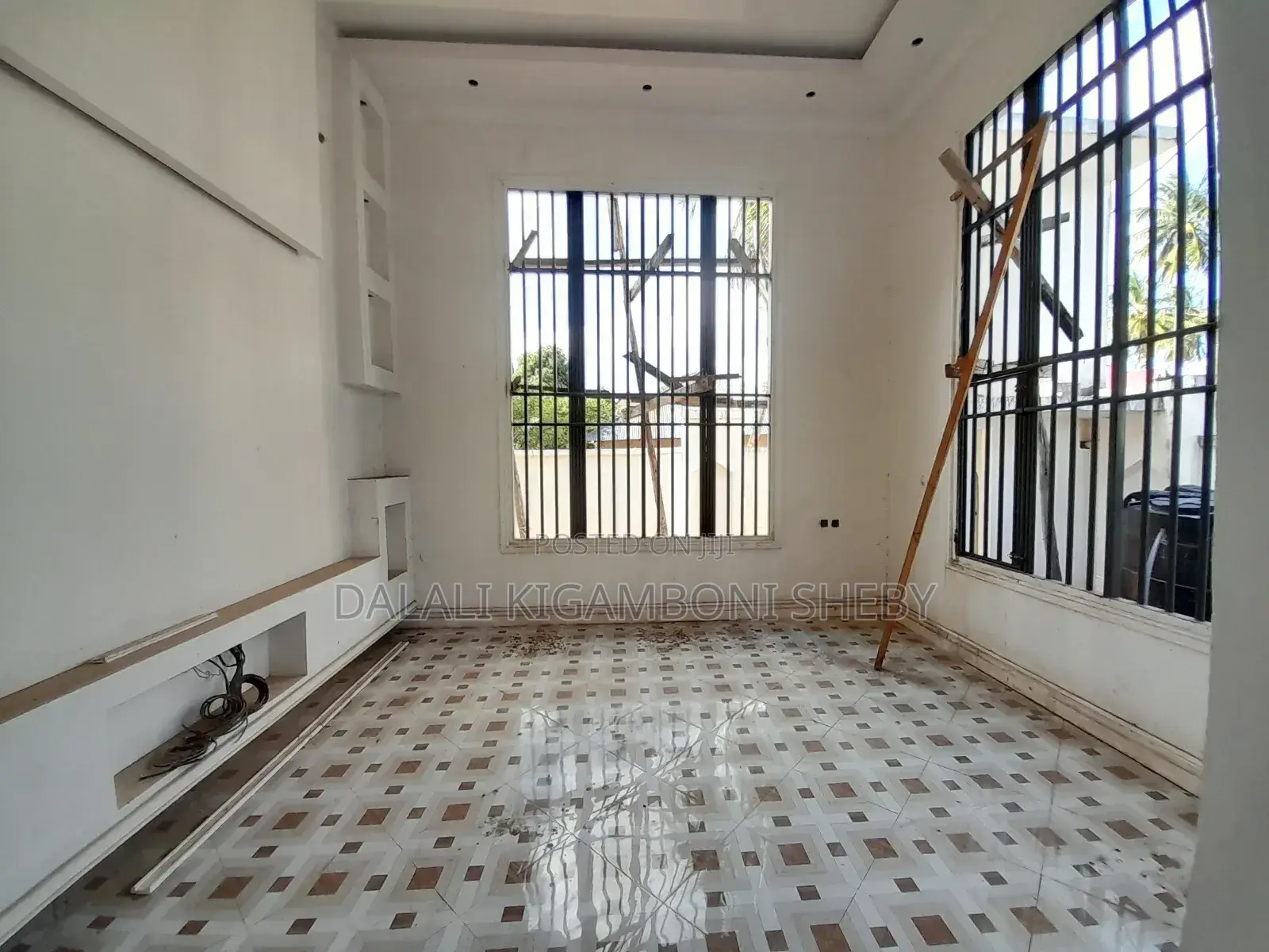 5bdrm House in Kigamboni Ungindoni for sale