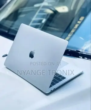 Laptop Apple MacBook Pro 2017 16GB Intel Core I7 SSD 512GB
