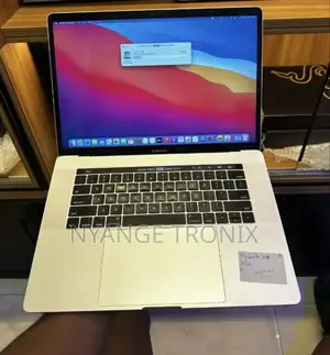 Laptop Apple MacBook Pro 2017 16GB Intel Core I7 SSD 1T