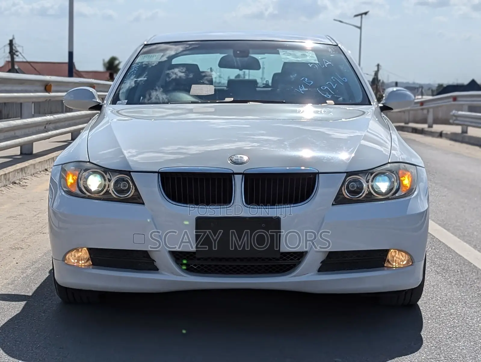 BMW 3 Series 2011 White