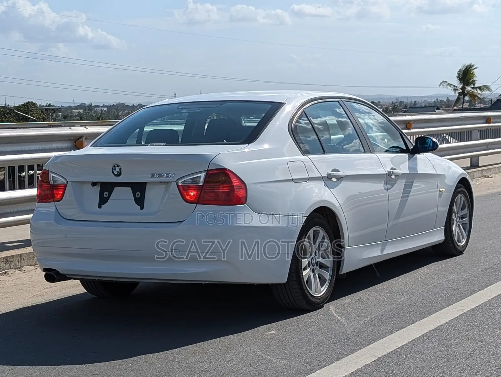 BMW 3 Series 2011 White