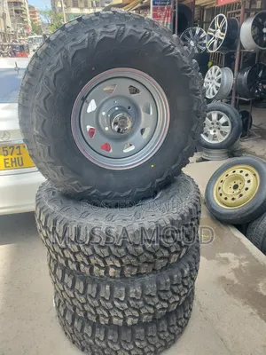 Tyre Land Cruiser Rim