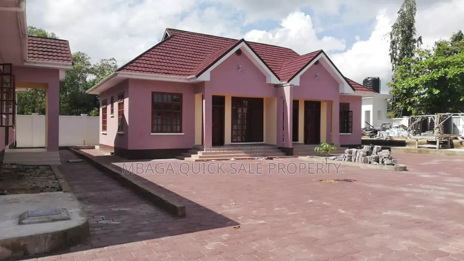 10bdrm House in Mbezi Beach for rent