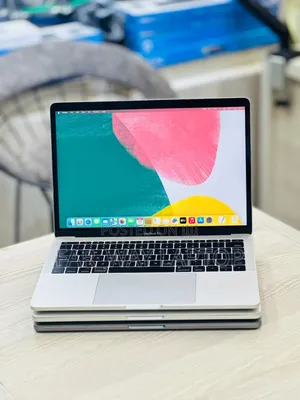 Laptop Apple MacBook Pro 2017 16GB Intel Core I7 SSD 256GB