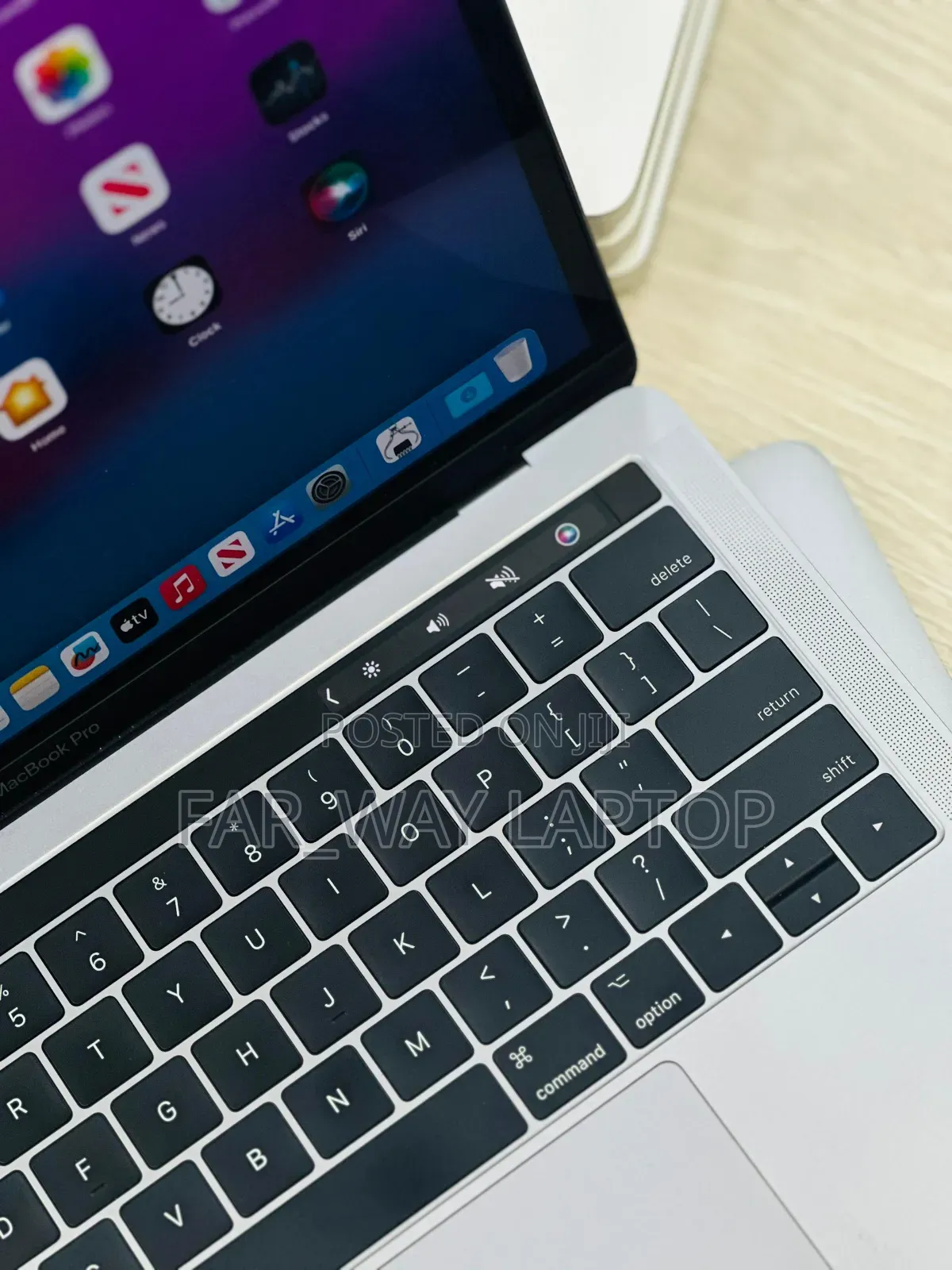 Laptop Apple MacBook Pro 2017 16GB Intel Core I7 SSD 256GB