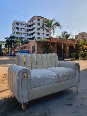 Sofa Classic Sana Mpya